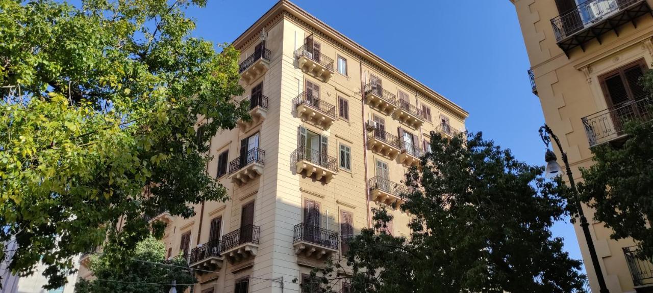 Politeamari Hotell Palermo Eksteriør bilde